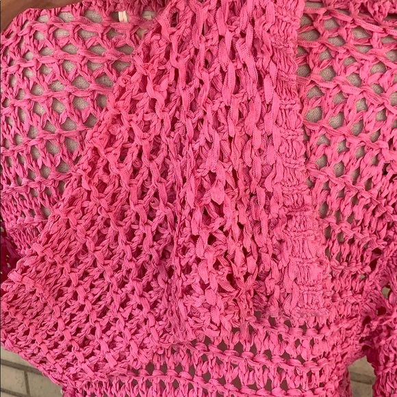 O&O Pink Open Net Long Bell Sleeve Front Pocket Tunic Top NWT - Picture 7 of 13